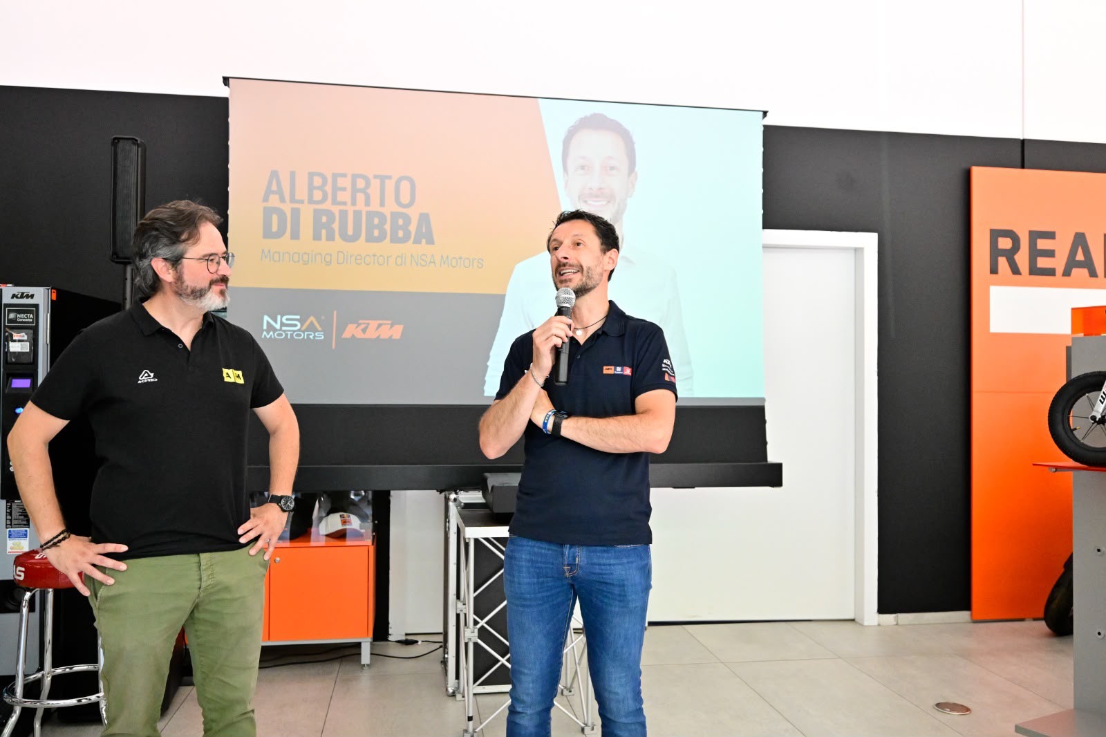 NSA Motors si tinge di arancione: inaugurata la nuova concessionaria KTM. Un nuovo capitolo tra passione, enduro e futuro.